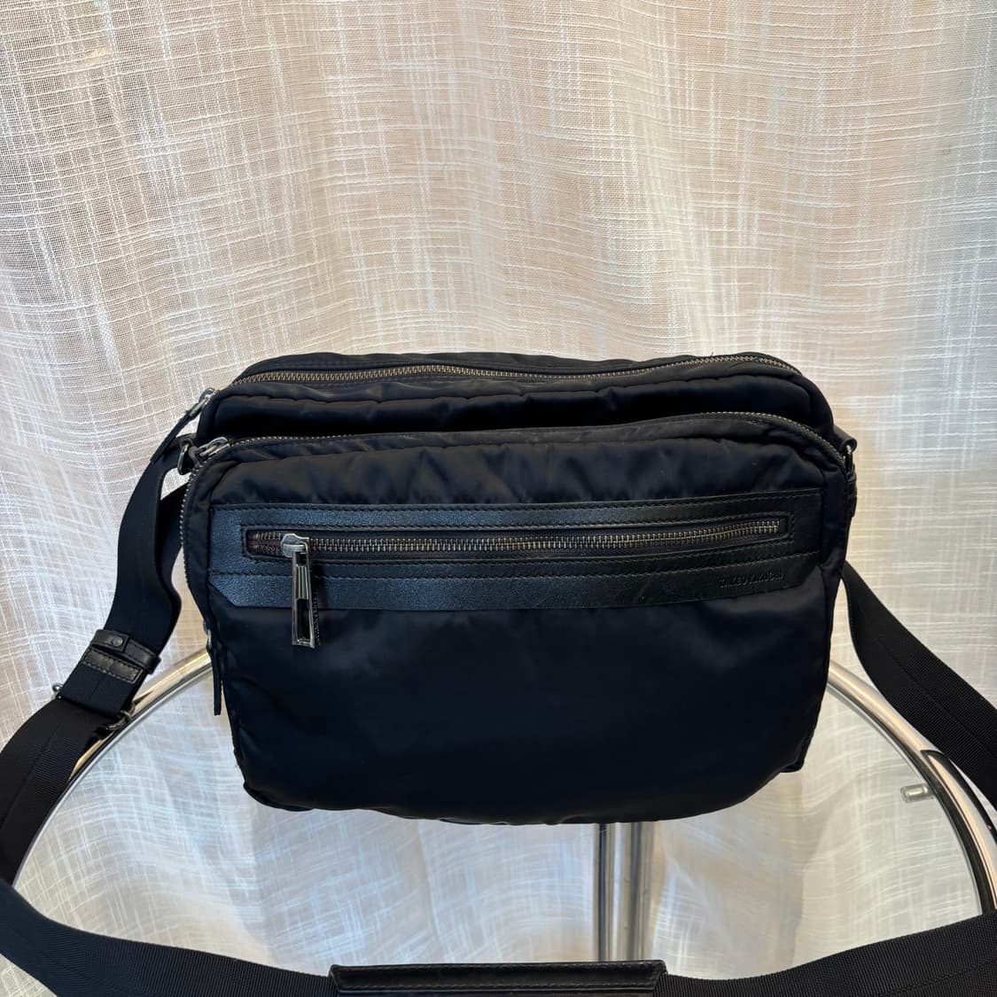 정품 타케오키쿠치 나일론 크로스백     상품이미지2