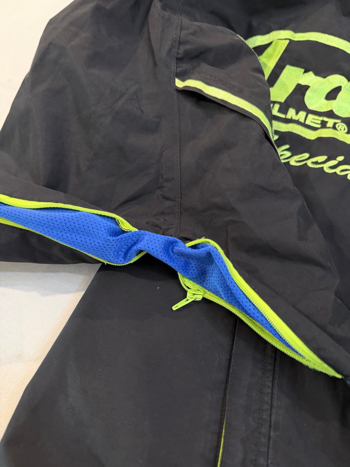 아라이 헬멧 블랙 형광 빅로고 라이더 자켓 바람막이 상품이미지4