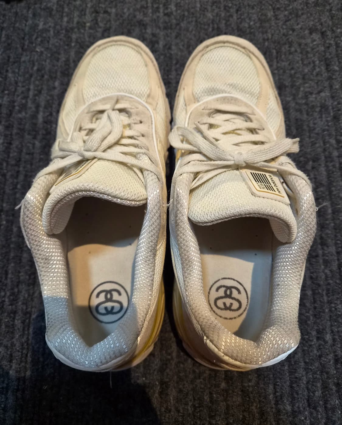 뉴발란스 x 스투시 990v4 메이드 인 USA 크림 상품이미지2