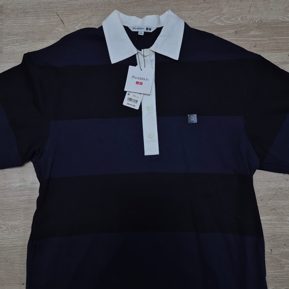 유니클로 JW앤더슨 콜라보 배색 스트라이프 반팔 카라티 M(95) 상품이미지2