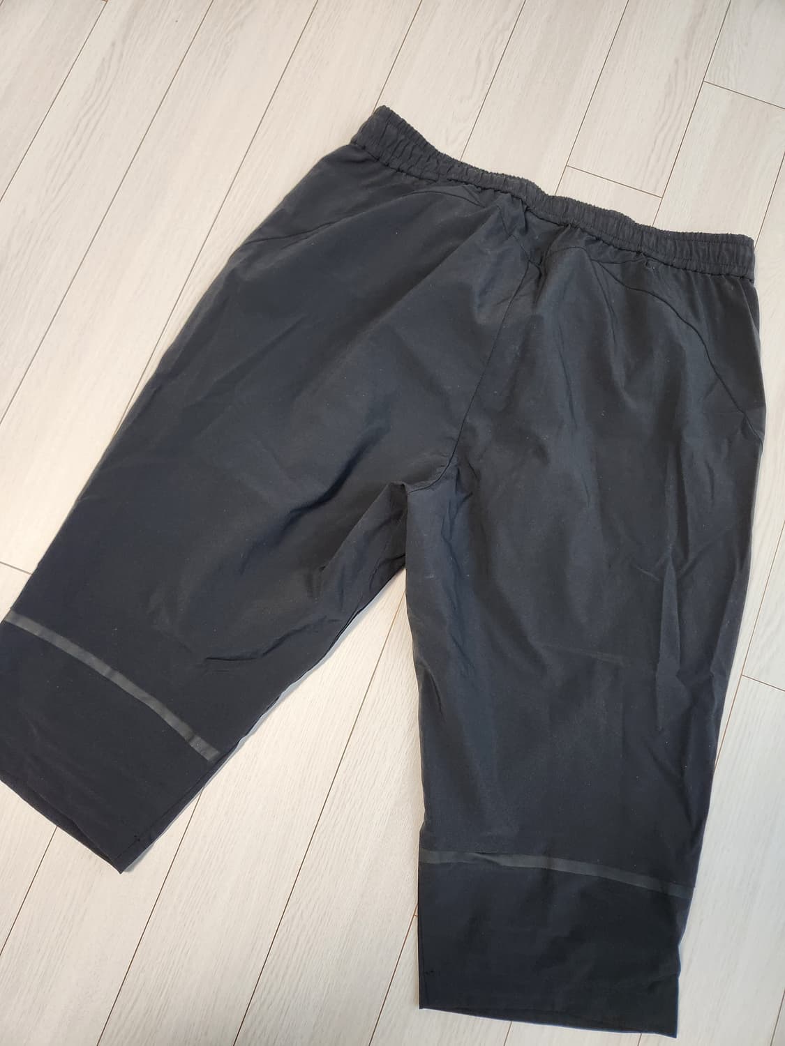 데상트 프리즈런 소닉에어 기능성 러닝 7부 팬츠 사이즈xl

여러 중고사 상품이미지2