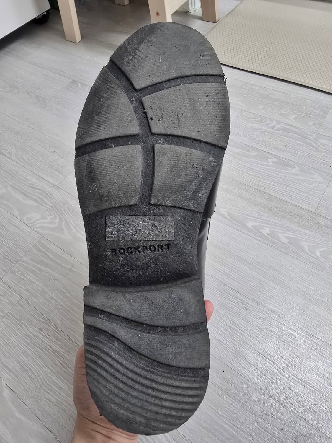 락포트 남자구두V80547 발볼(미디움)255mm us7.5팝니다 상품이미지8