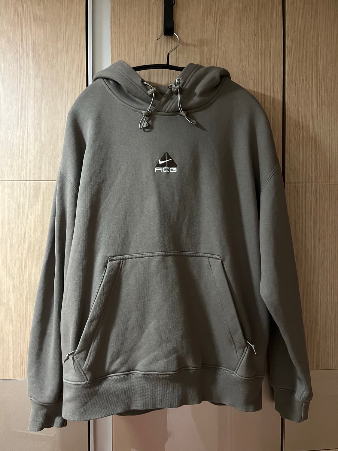 나이키 ACG 써마핏 풀오버 플리스 후드 올리브 그레이 M 팝니다 상품이미지3