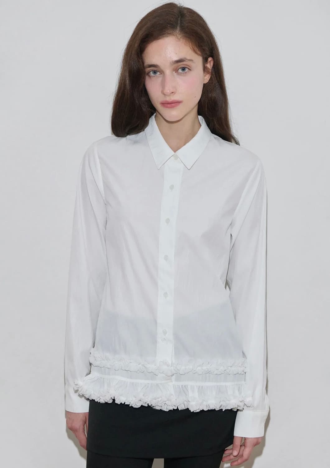 시눈 프릴 블라우스 logo frill collar shirt 판매해요 상품이미지1