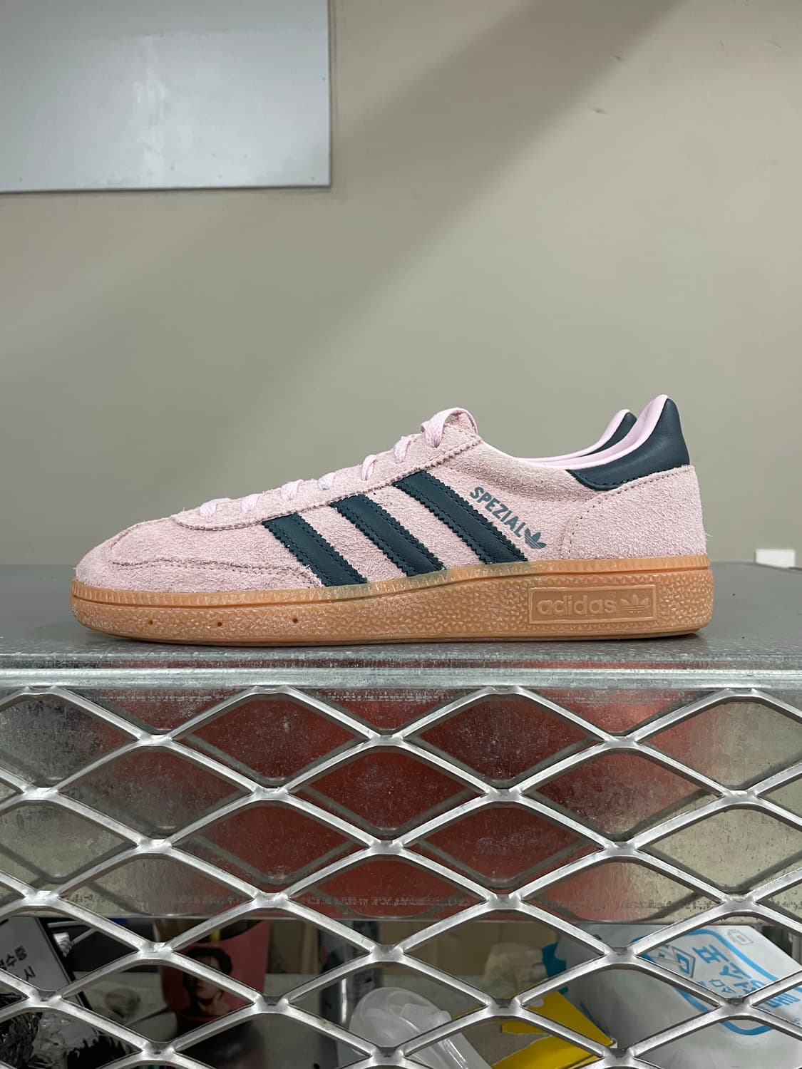 아디다스 스페지알 클리어 핑크 235 상품이미지1