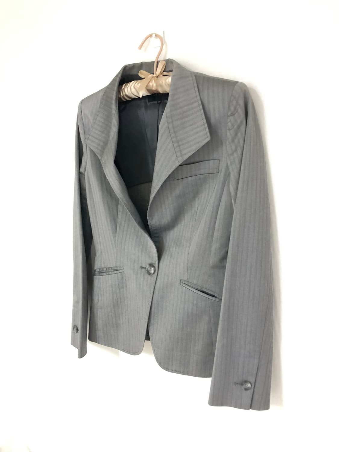 실버 세미 슬림핏 블레이저 재킷 상품이미지1