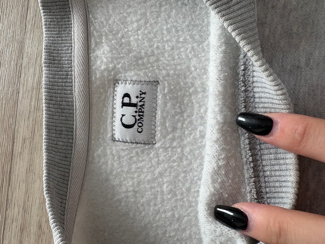 cp컴퍼니 맨투맨 상품이미지4