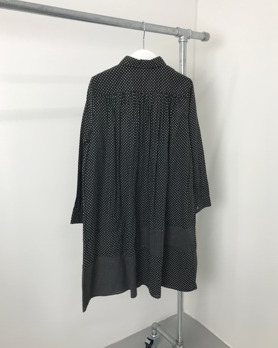 Sunao kuwahara Black Dot Long Shirt 상품이미지7
