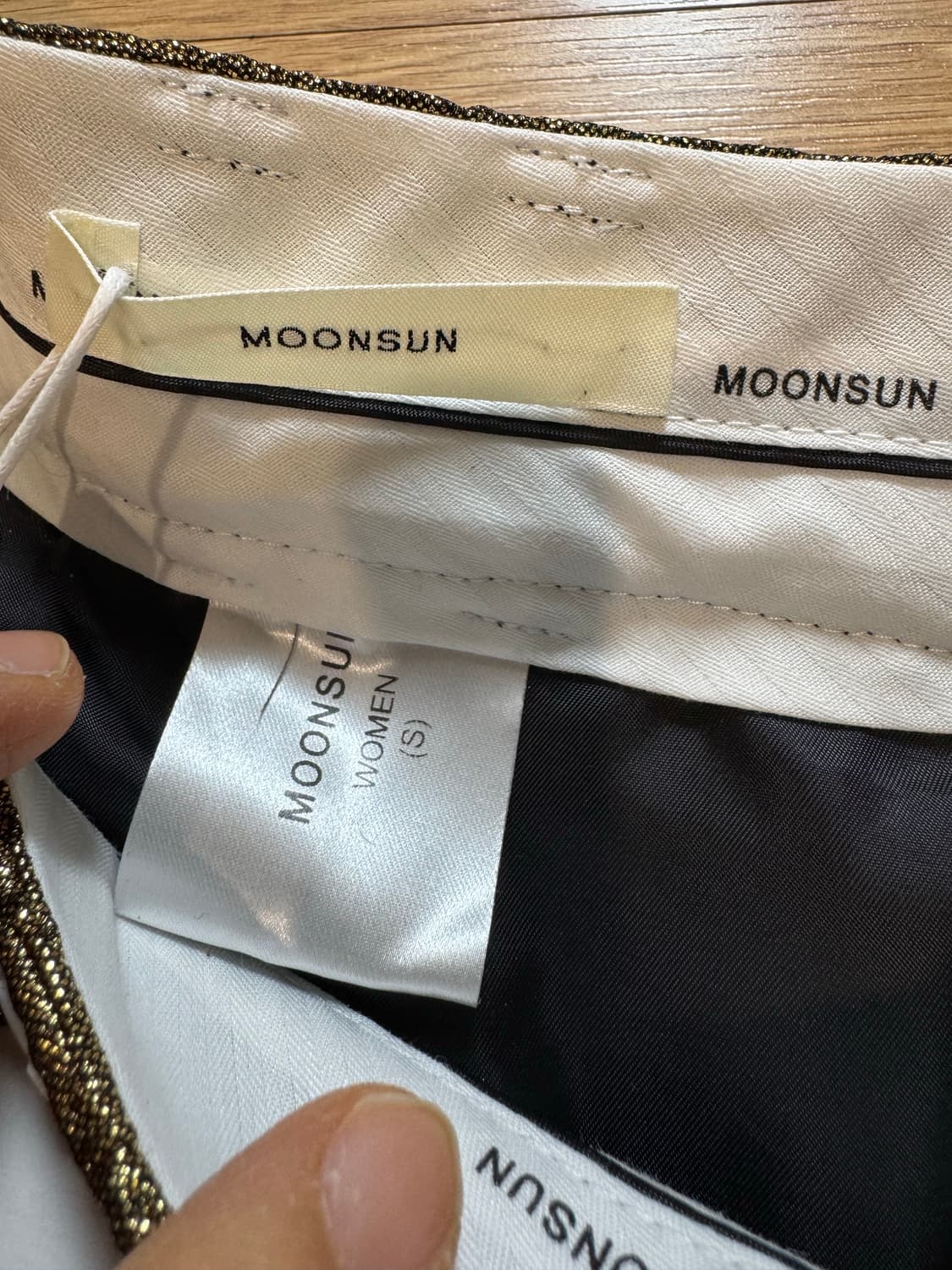 새상품 moonsun 문선 골드스커트 상품이미지7