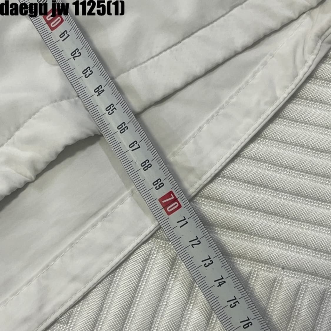 나이키 화이트 러닝 바람막이 상품이미지7