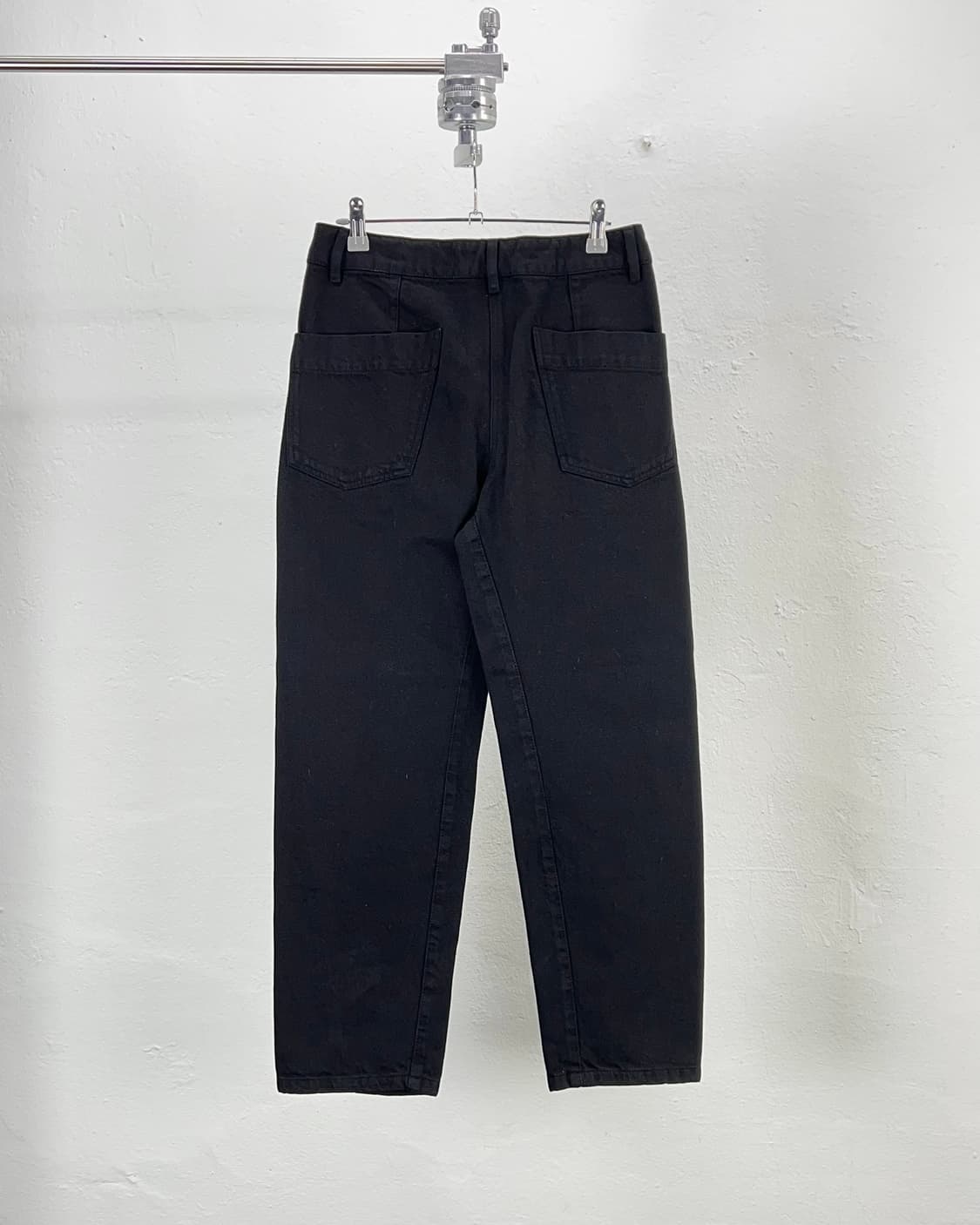 르메르 블랙 트위스트 헤비 데님 팬츠 상품이미지6