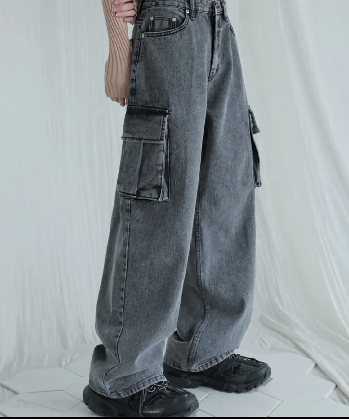 어반드레스 스노우 카고 데님 블랙 상품이미지1