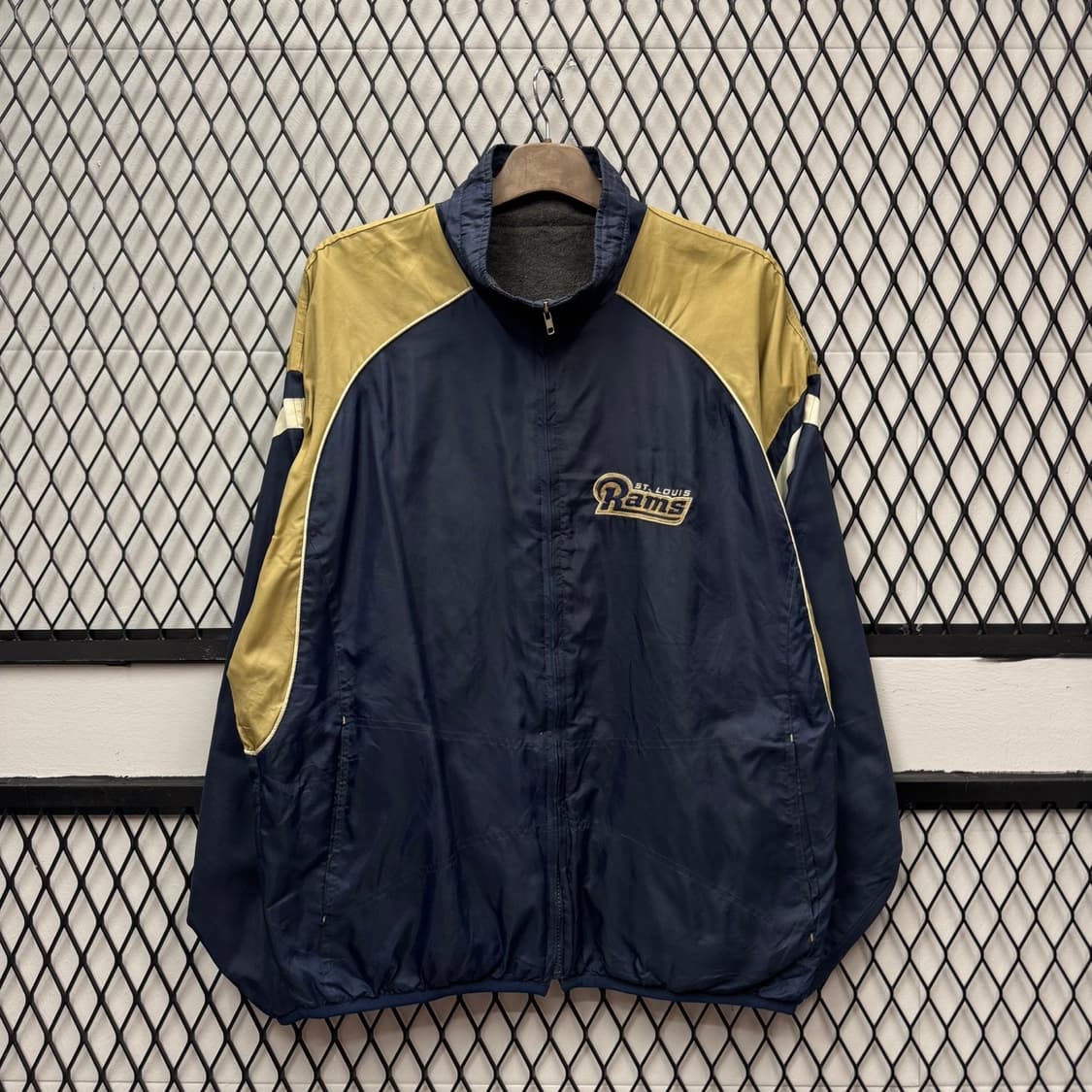 NFL X 세인트루이스 램스 나일론 점퍼 트랙자켓 네이비 골드 배색 상품이미지1