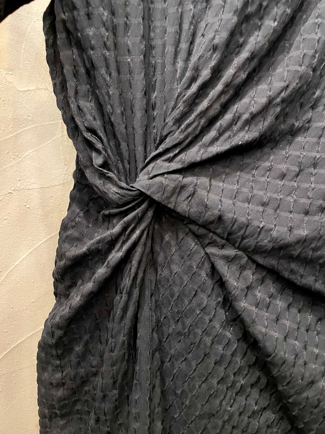 미샤 21년산 쭈글이 원단 꼬임 원피스 55 상품이미지3