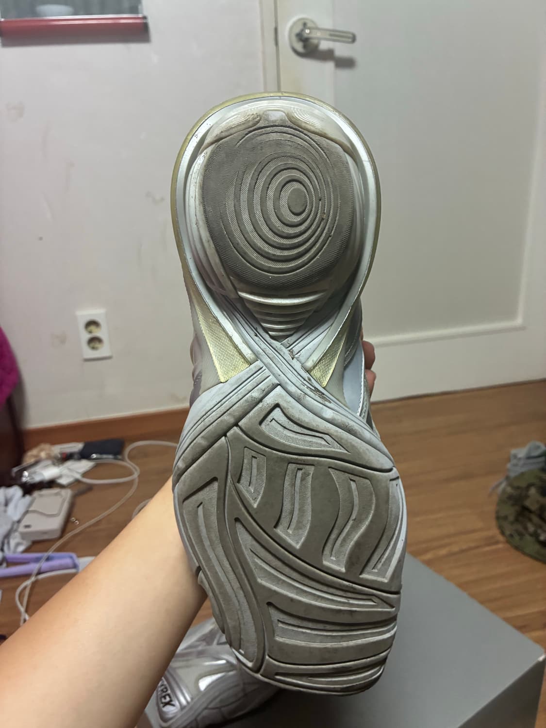 발렌시아가 타이렉스 42 상품이미지3