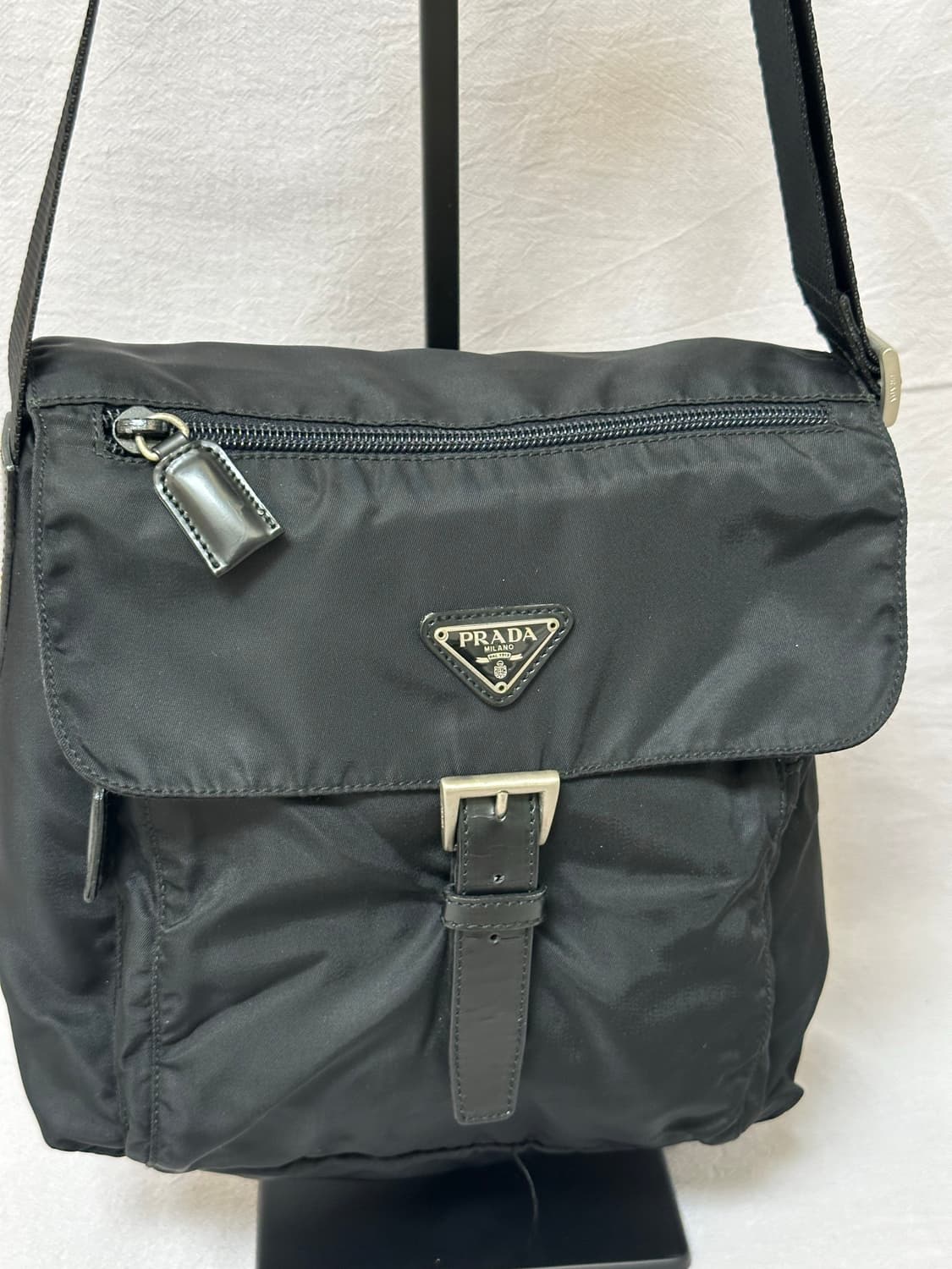 프라다 포코노 나일론 메신저백 버클 크로스백 주우재백 상품이미지3