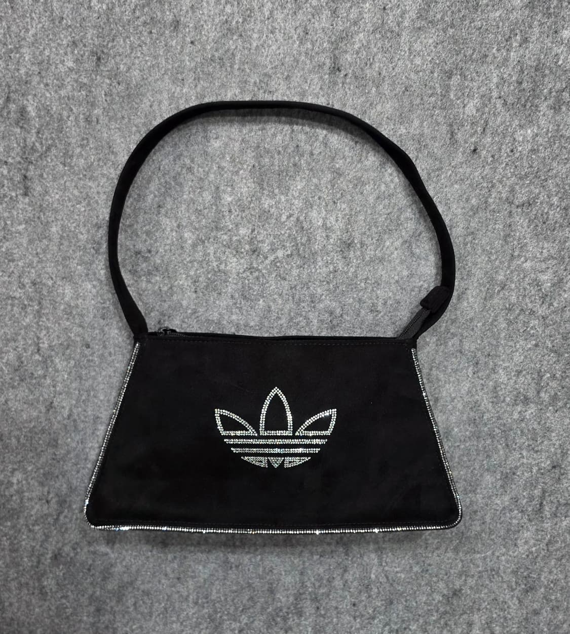 아디다스 라인스톤 스웨이드 숄더백 가방 상품이미지1