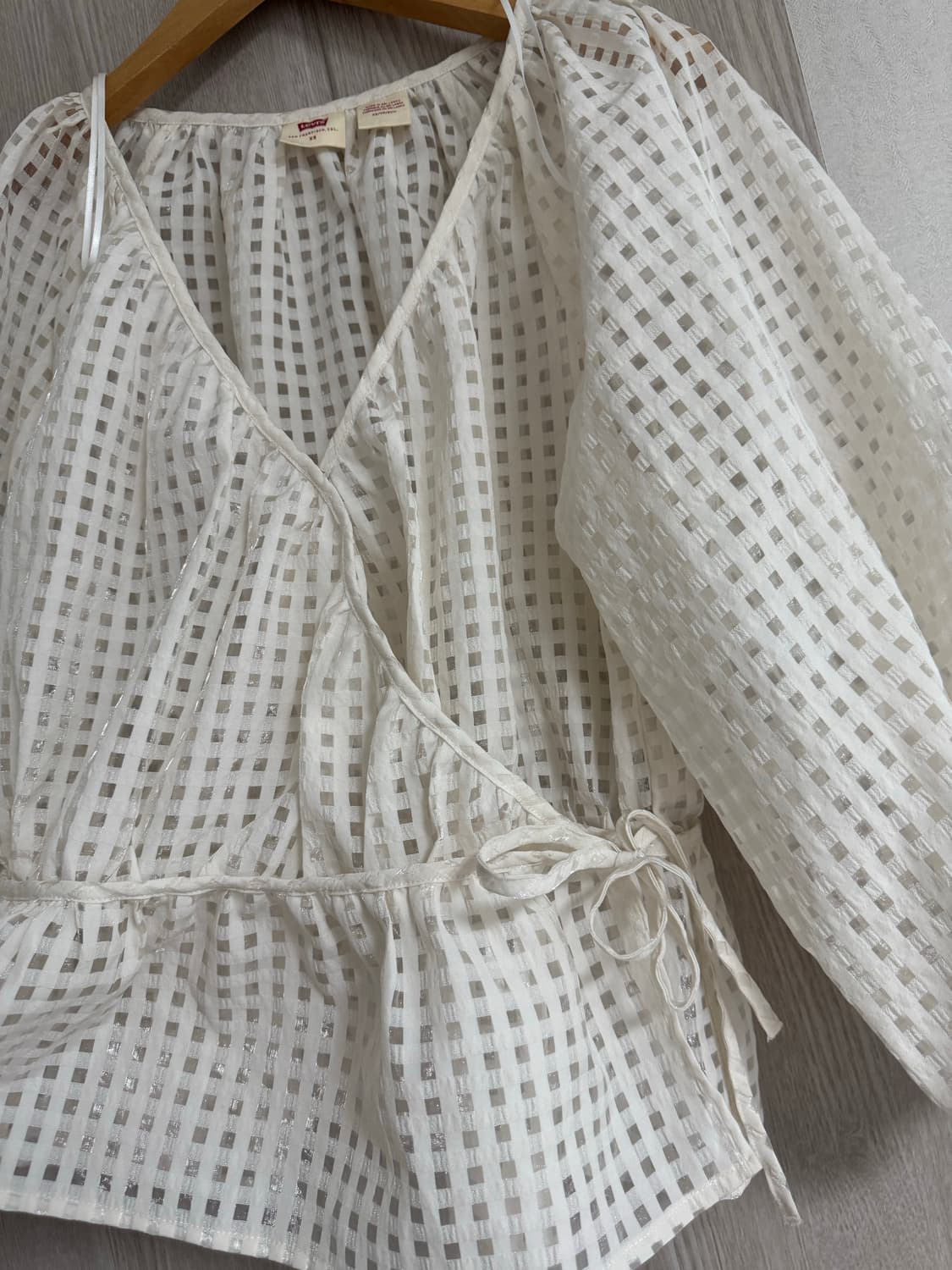 리바이스 화이트 체크 랩 블라우스 XS 상품이미지4