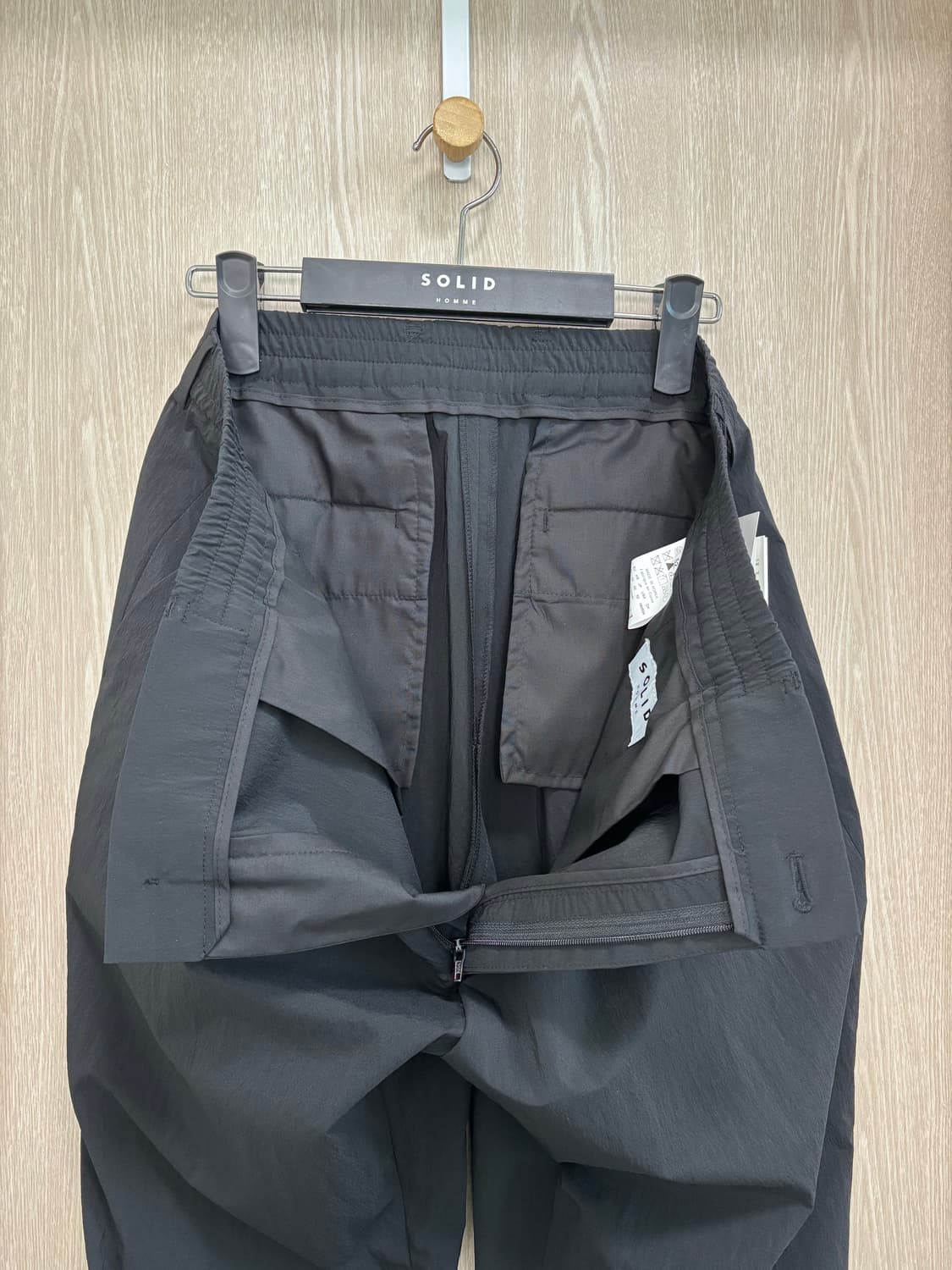 새상품25SS)솔리드옴므 나일론혼방 밴딩팬츠52(36")/블랙 상품이미지4