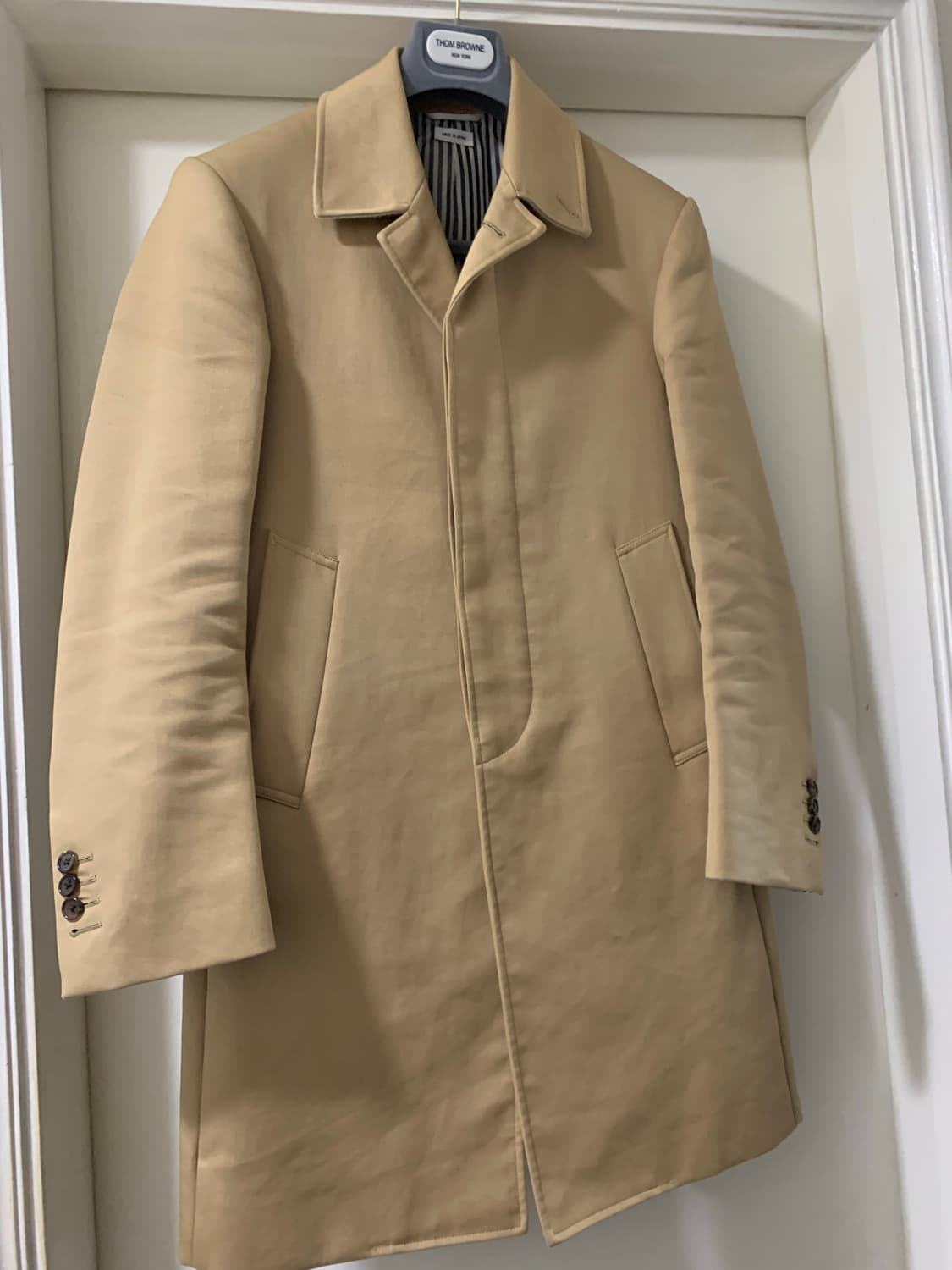 톰브라운 / 베이지 매킨토시 맥 코트 / 0 (95~100) 상품이미지1