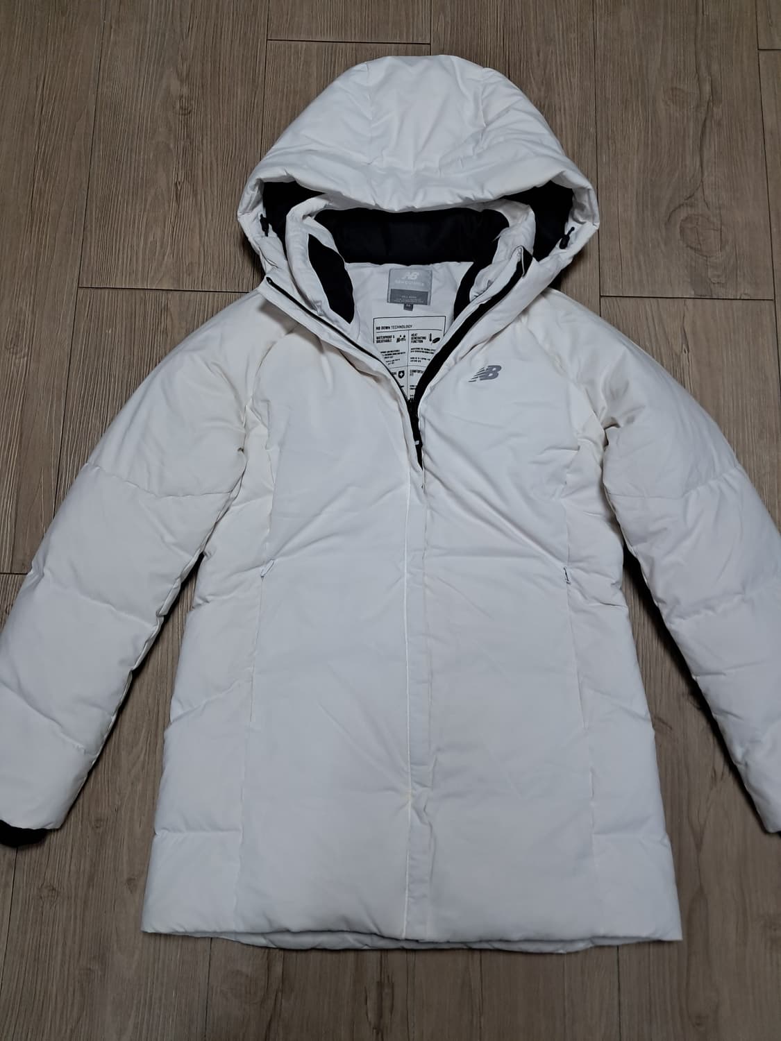 뉴발란스 여성 패딩 M 상품이미지2