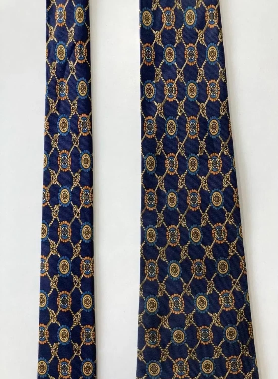 니나리치 넥타이 상품이미지2