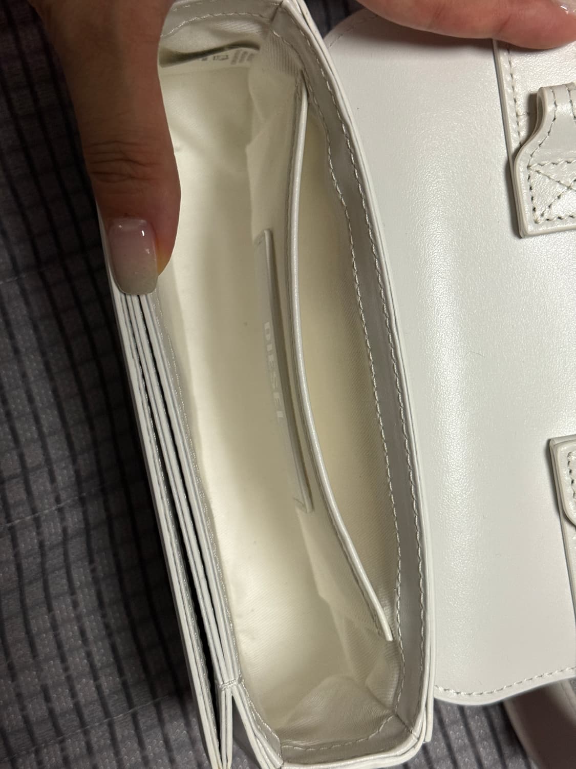 Diesel 1DR 숄더백 상품이미지3