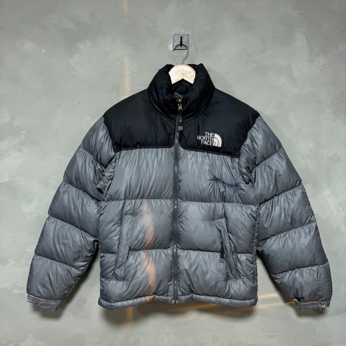 노스페이스 700 눕시 구스다운 패딩 그레이 상품이미지1