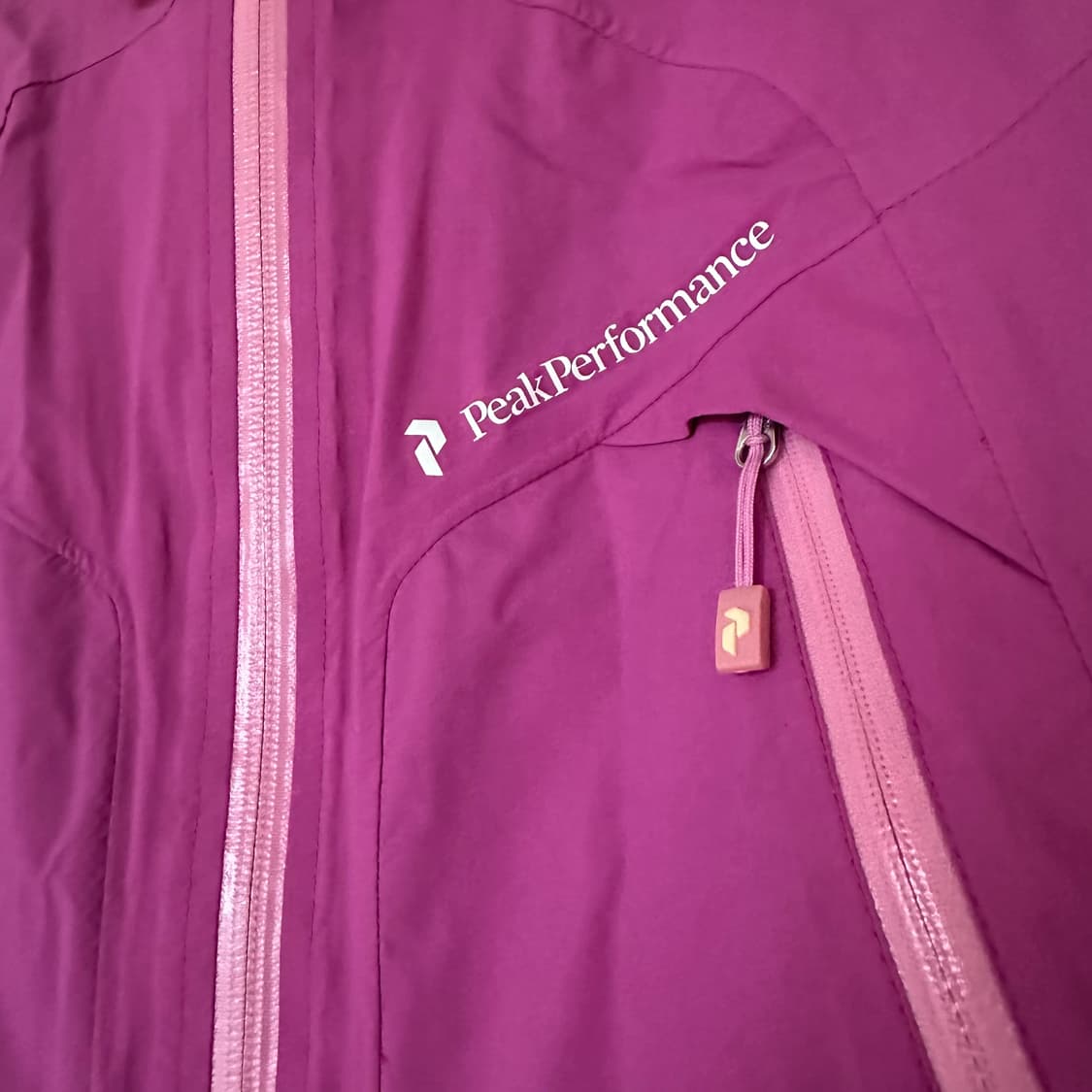우먼XS 피크퍼포먼스 방풍 바람막이 상품이미지3