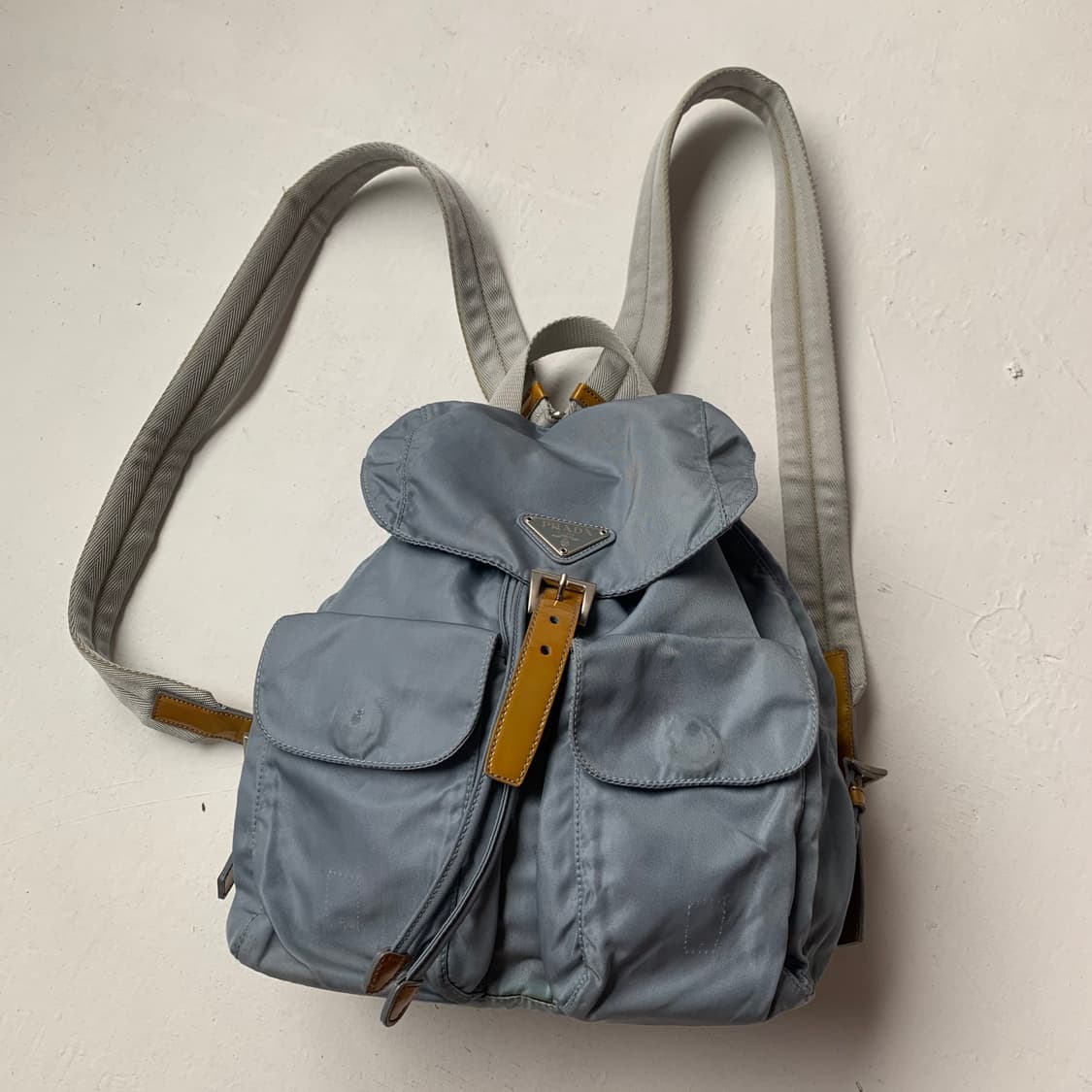 프라다 포코노 하늘색 패브릭 백팩 상품이미지9