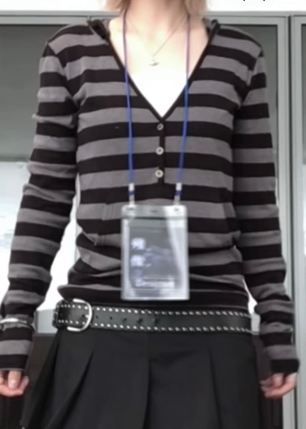 블랙 스트라이프 후드롱슬리브 상품이미지1