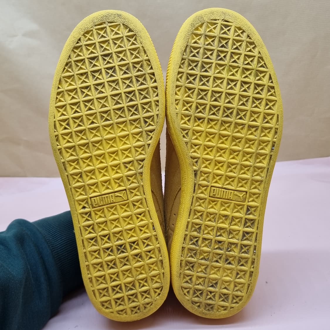 푸마 스웨이드 옐로우 스니커즈240 상품이미지3