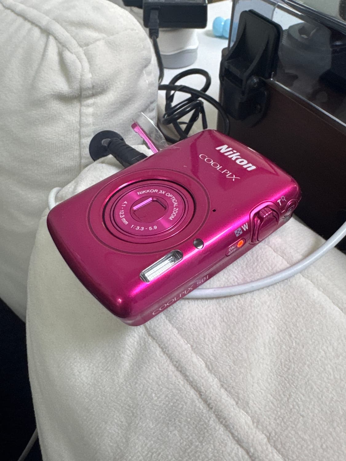 니콘 쿨픽스 S01 핑크 디카(작례 포함) 상품이미지1