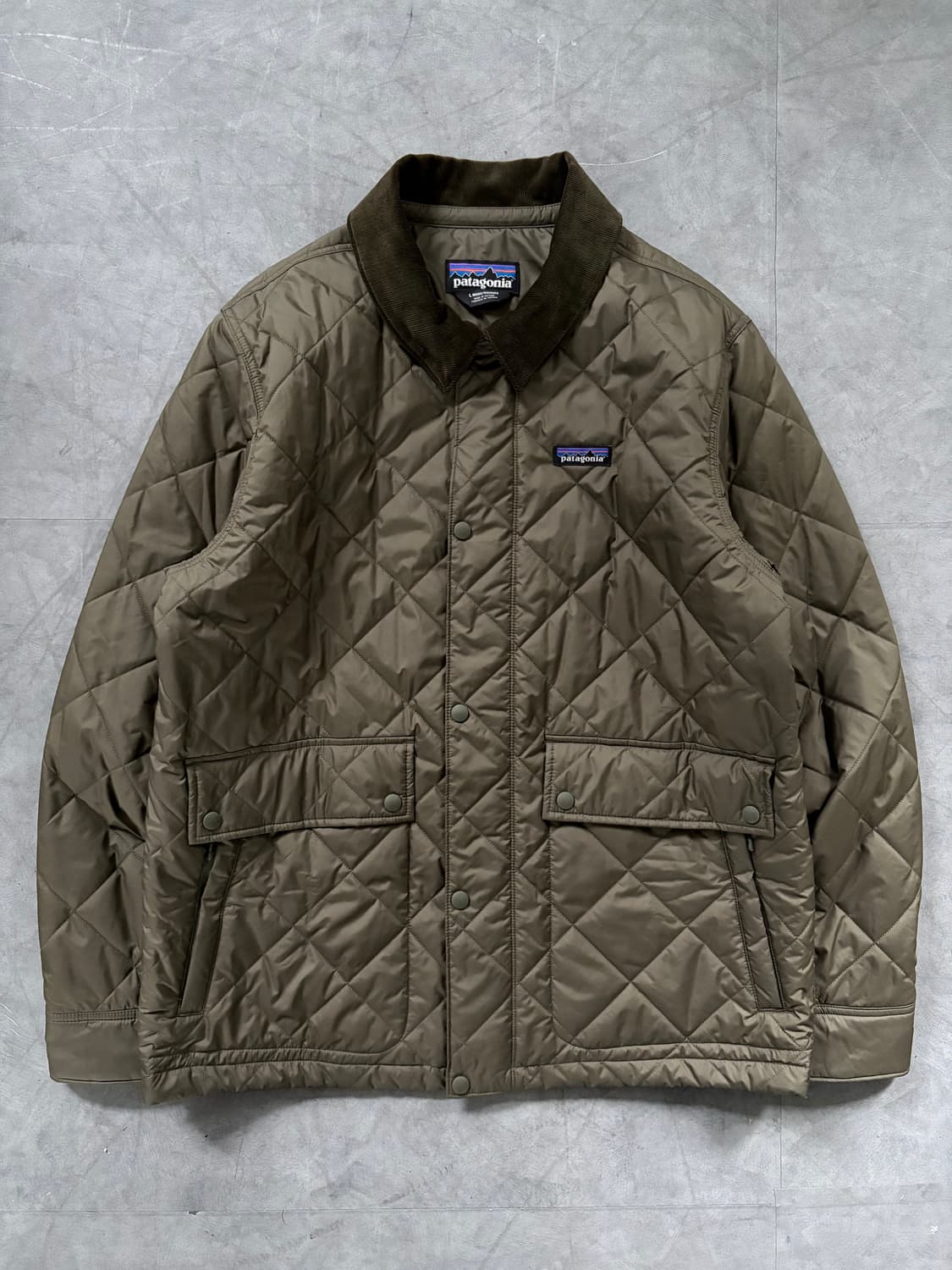 Patagonia 파타고니아 올리브 코듀로이 퀄팅 자켓 상품이미지8