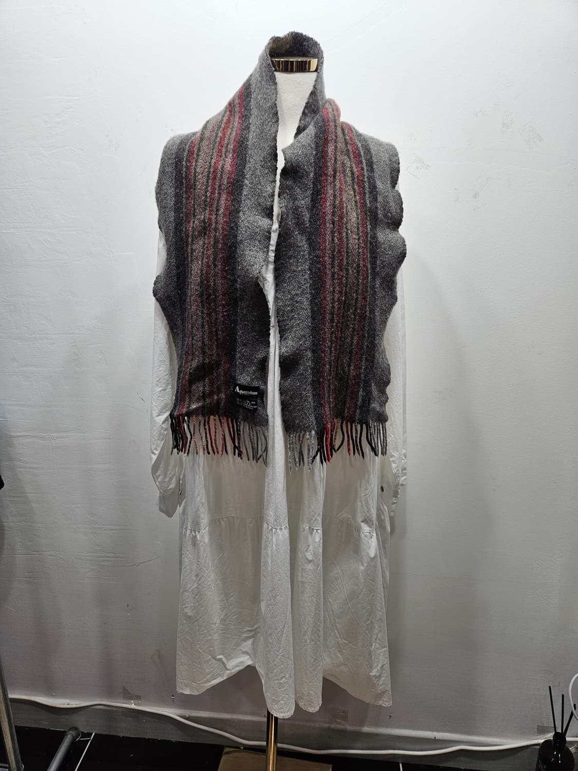 아쿠아스큐텀 캐시미어 100% 머플러  상품이미지5