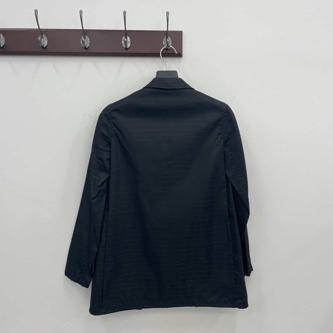 프라다 블랙 나일론 풀로고 집업 코트 상품이미지4