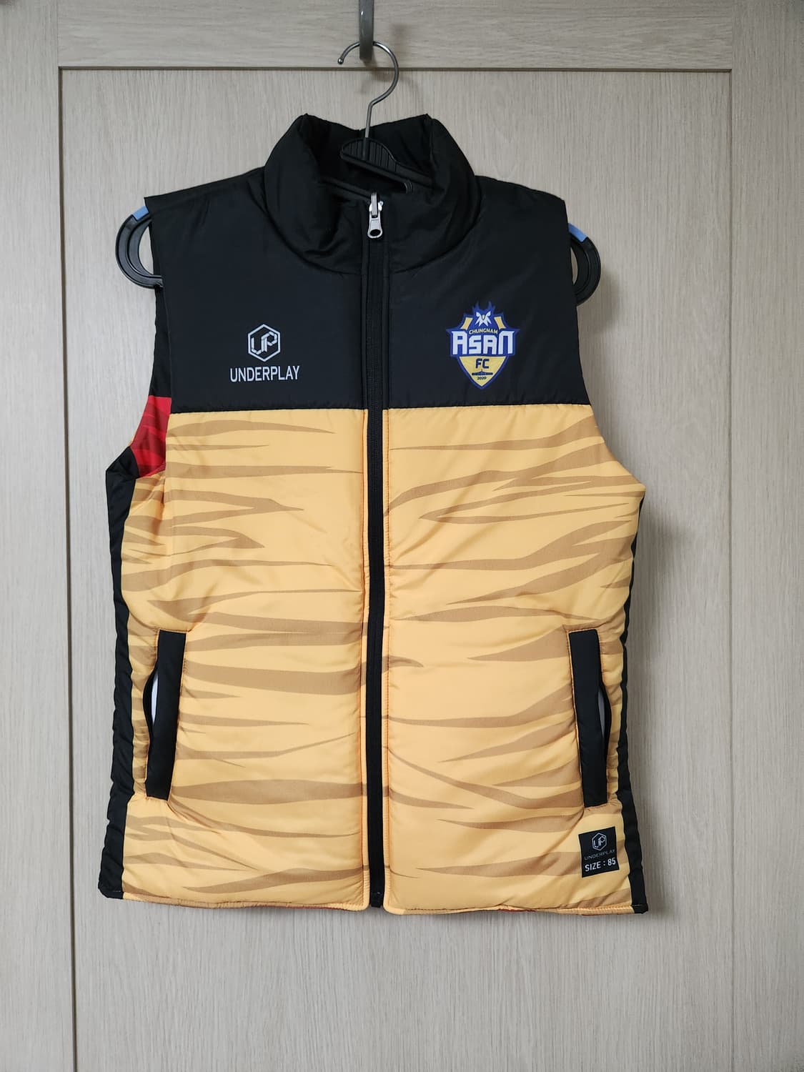아산FC. 양면 패딩 조끼 사이즈:85 상품이미지3