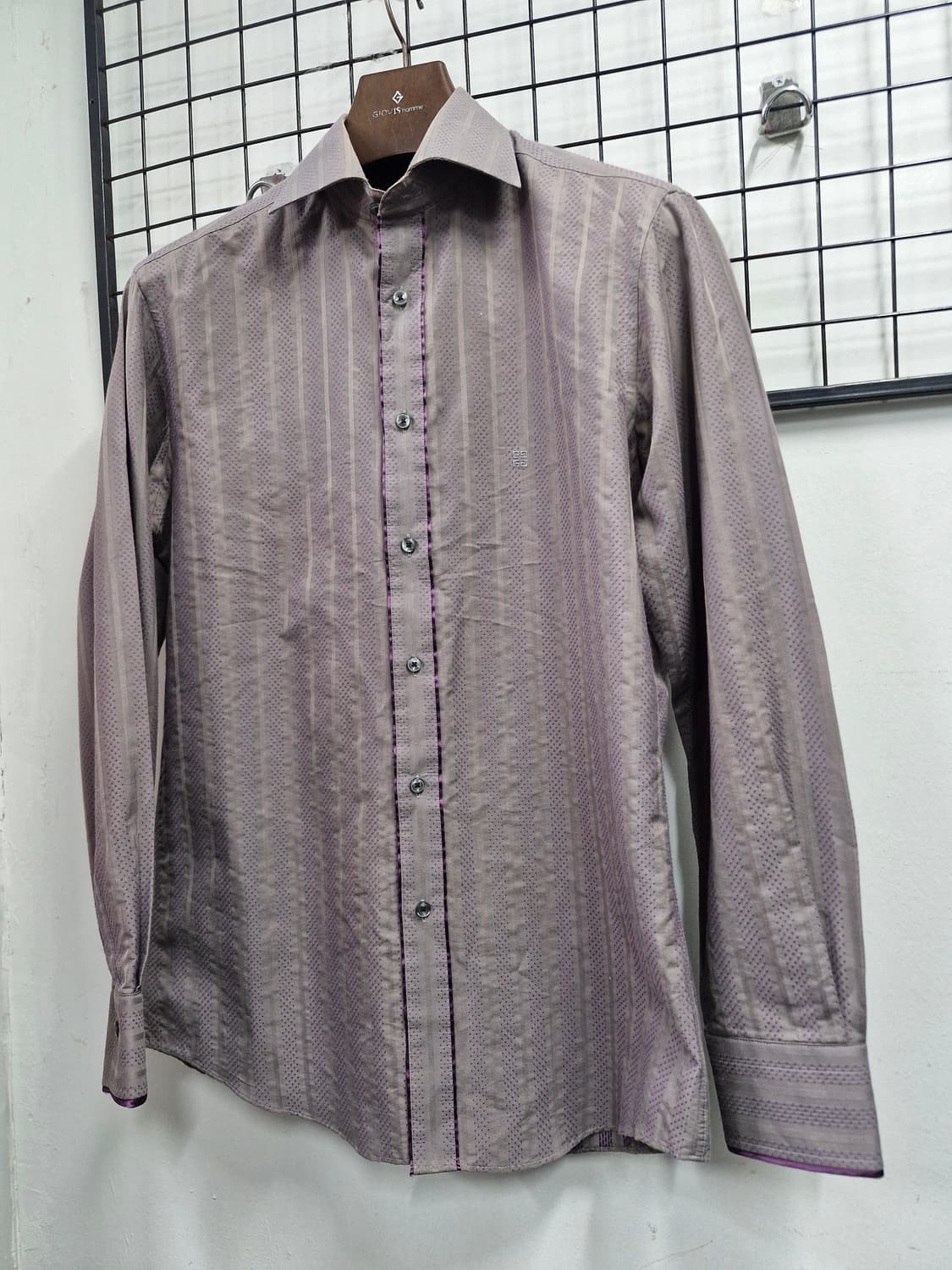 95M 지방시 맨 긴팔 셔츠. 상품이미지3