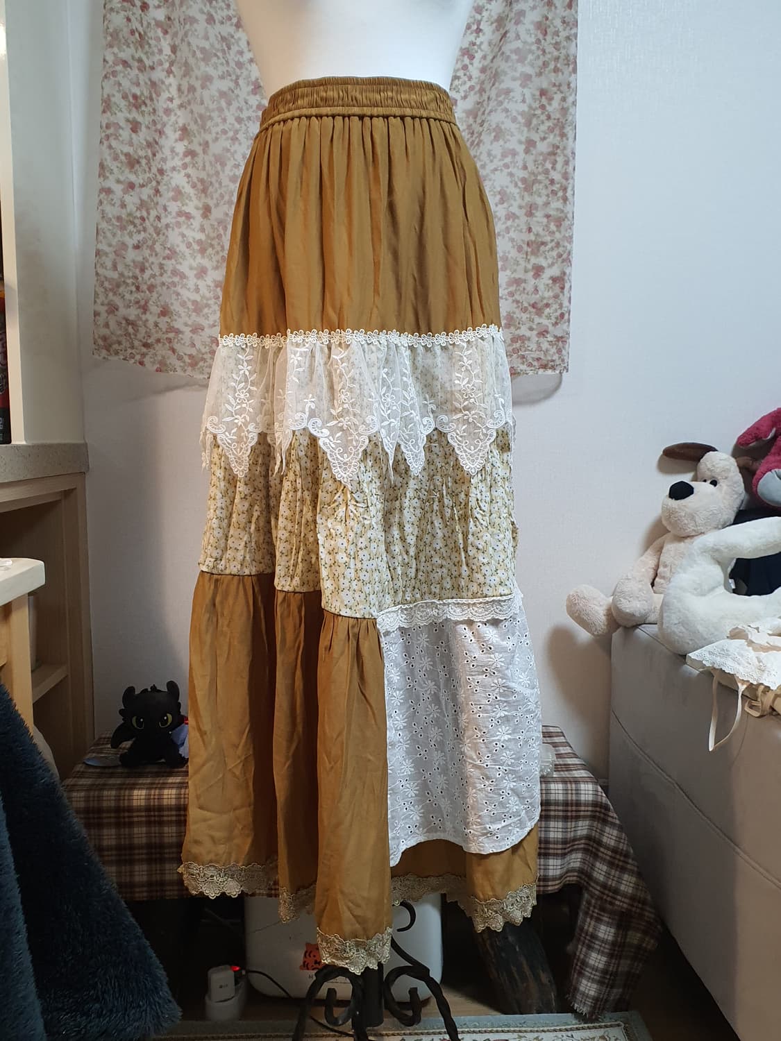 [모리걸] 레이스 패치워크 플라워 롱 스커트 상품이미지2