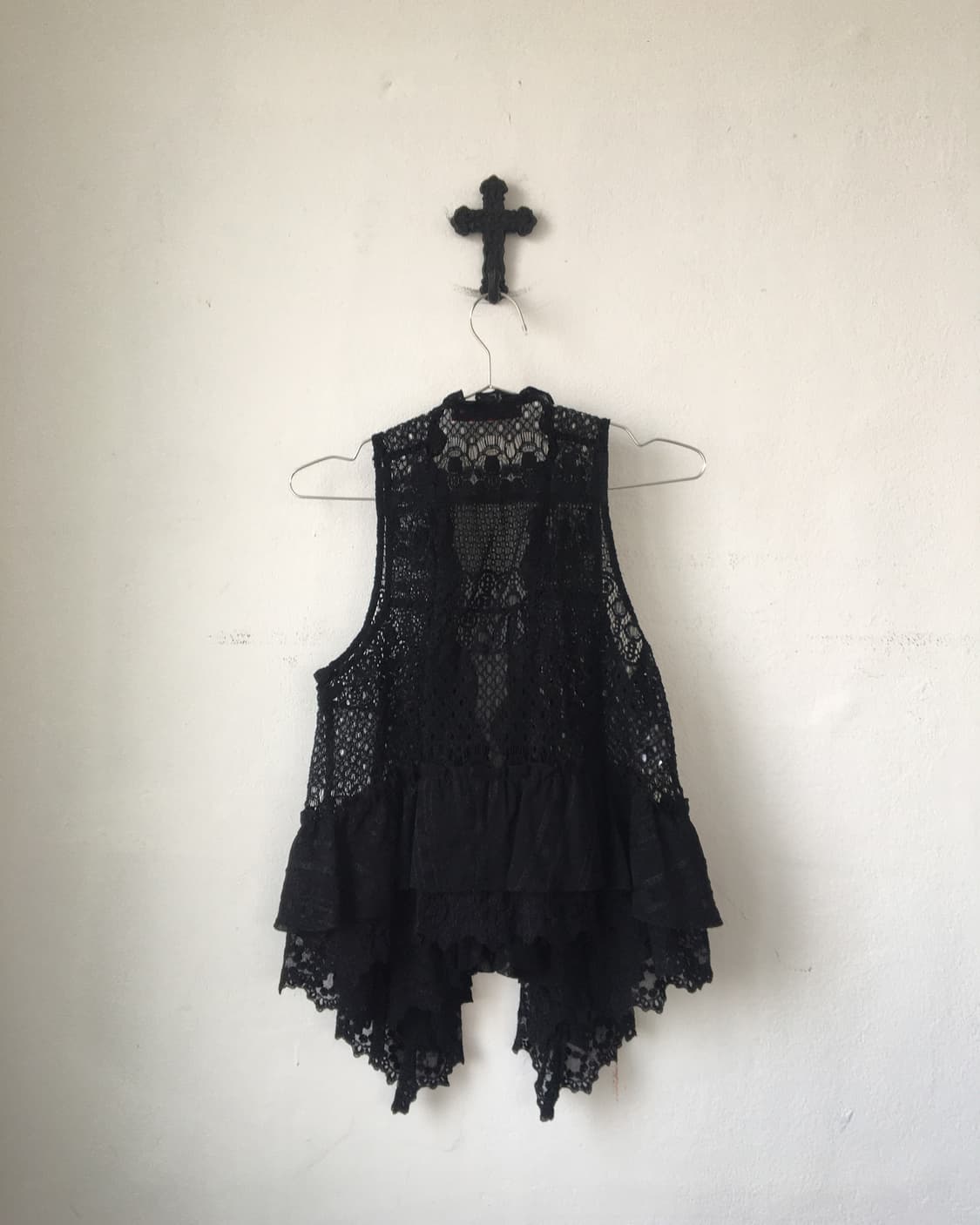 Drape point punching vest 상품이미지2