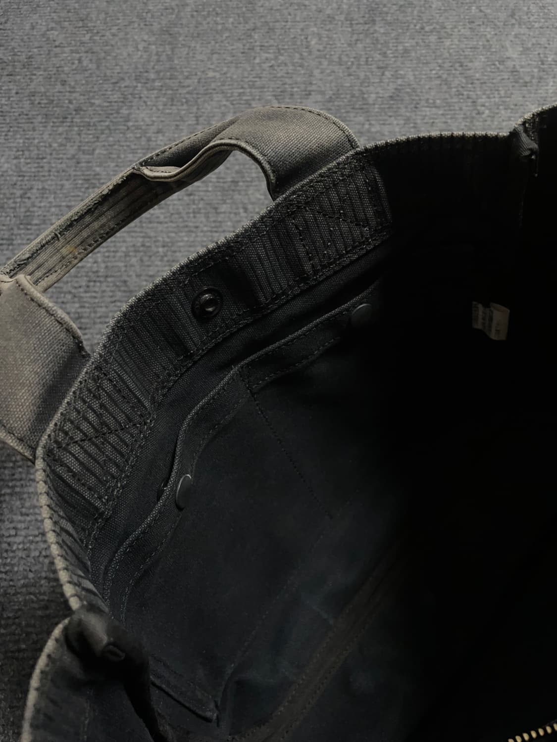 포터 드로잉 블랙 스트라이프 토트백 상품이미지6