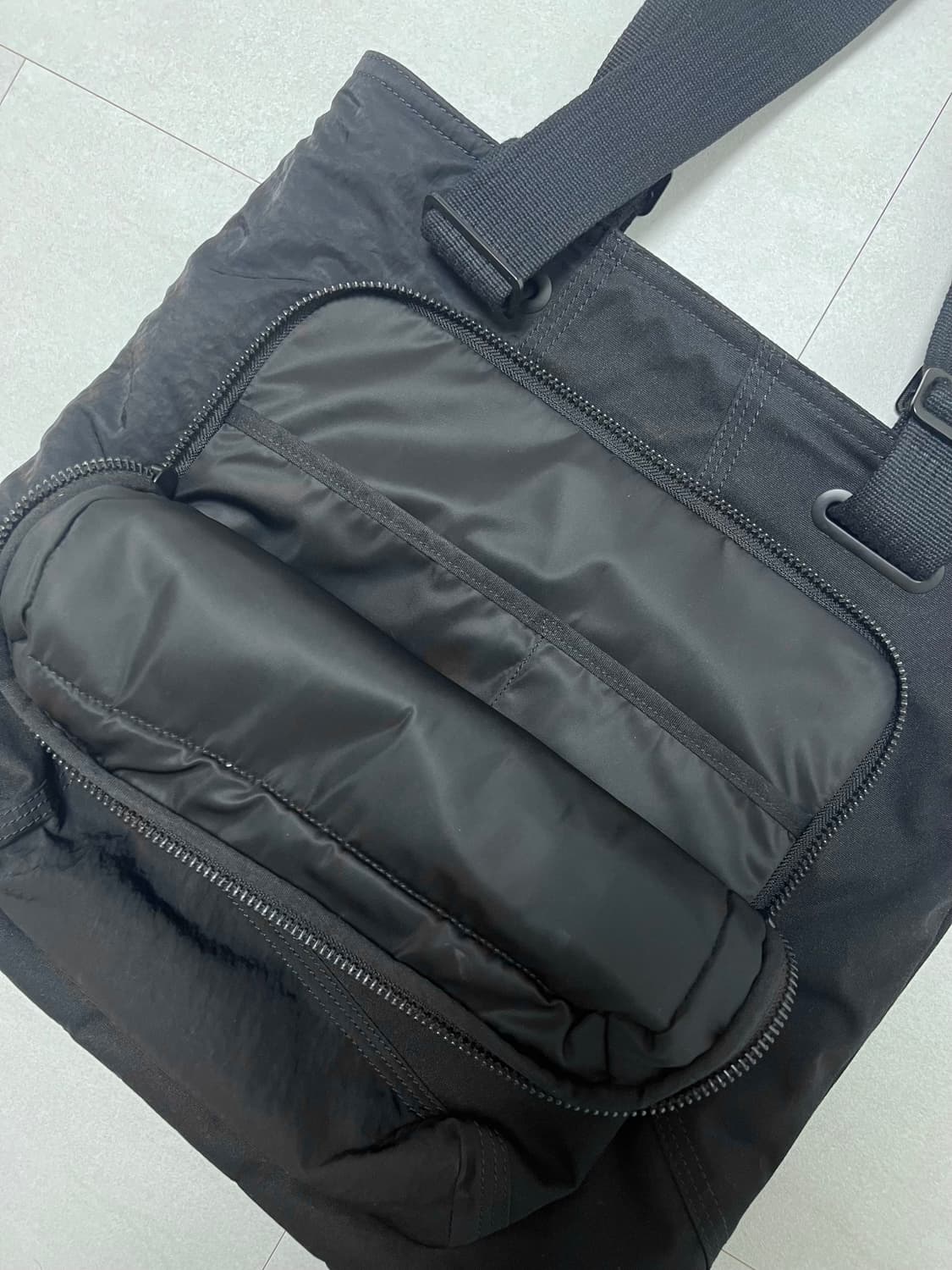 Y-3 블랙 토트백 상품이미지7