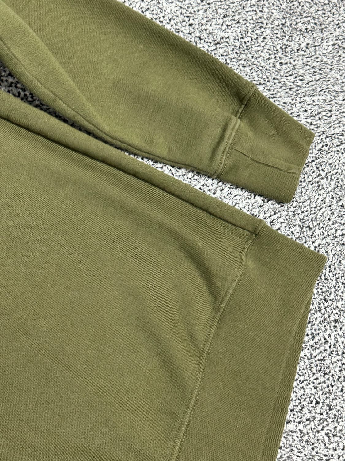 [ 폴스미스 ] 정품 / 남성95 / 카키 맨투맨 상품이미지5