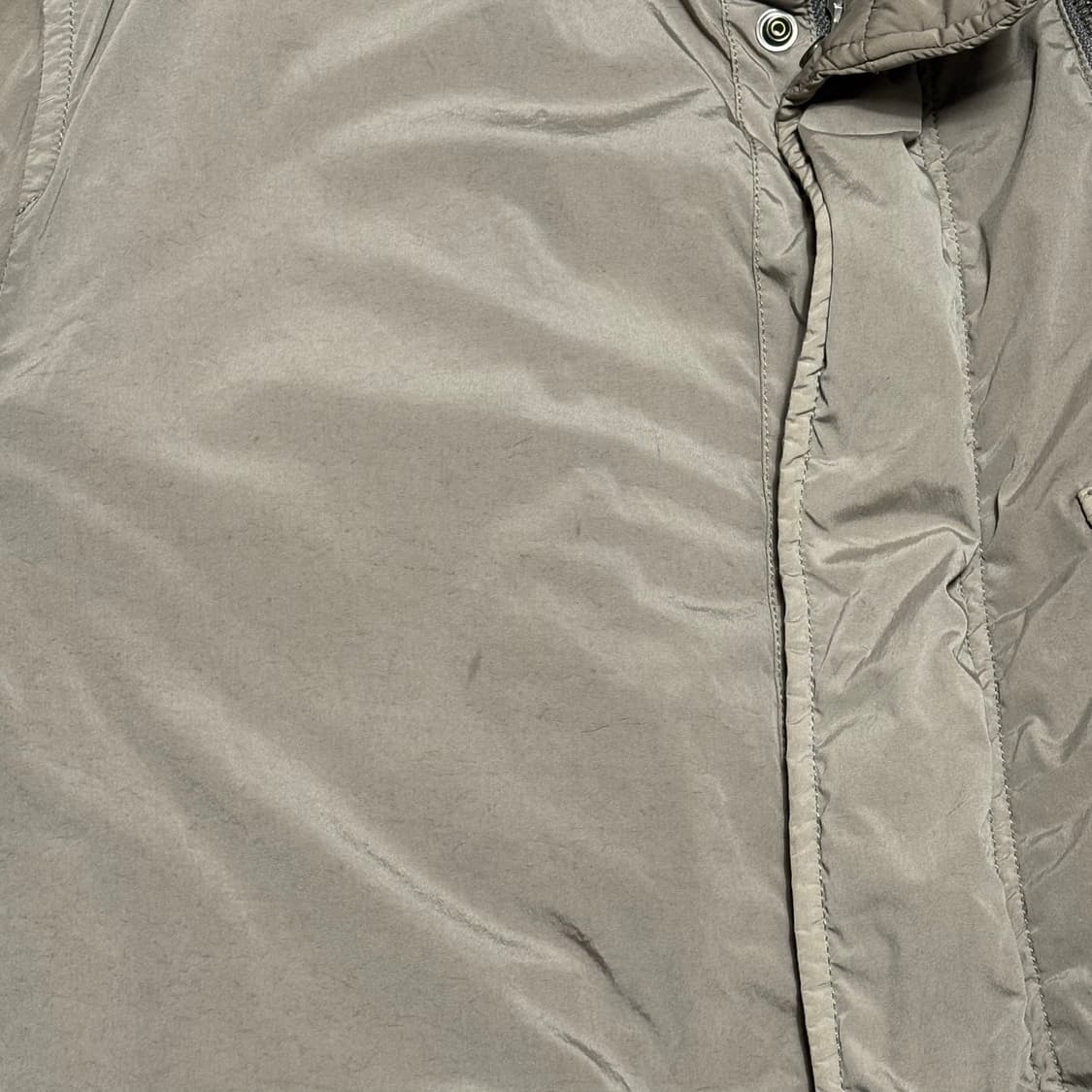 105 씨피컴퍼니 NYCRA 스트레치 나일론 쉘 자켓. 상품이미지9