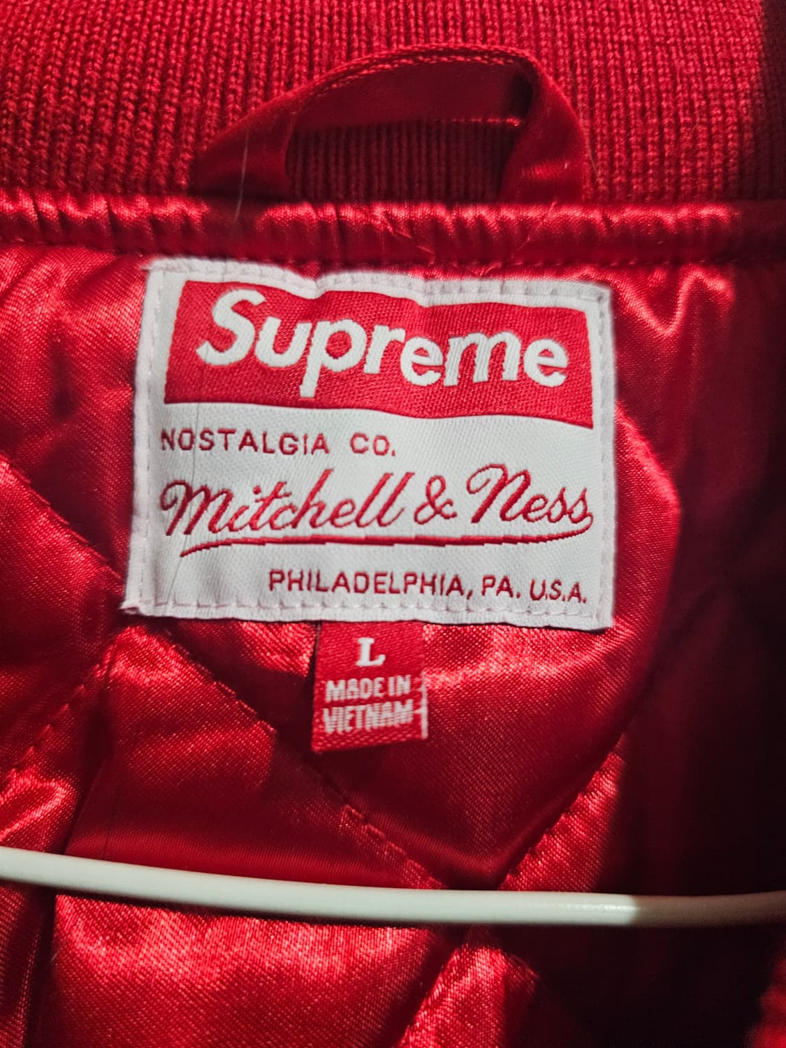 슈프림 미첼 & 네스 사틴 바시티 자켓 레드 - 24FW 상품이미지5