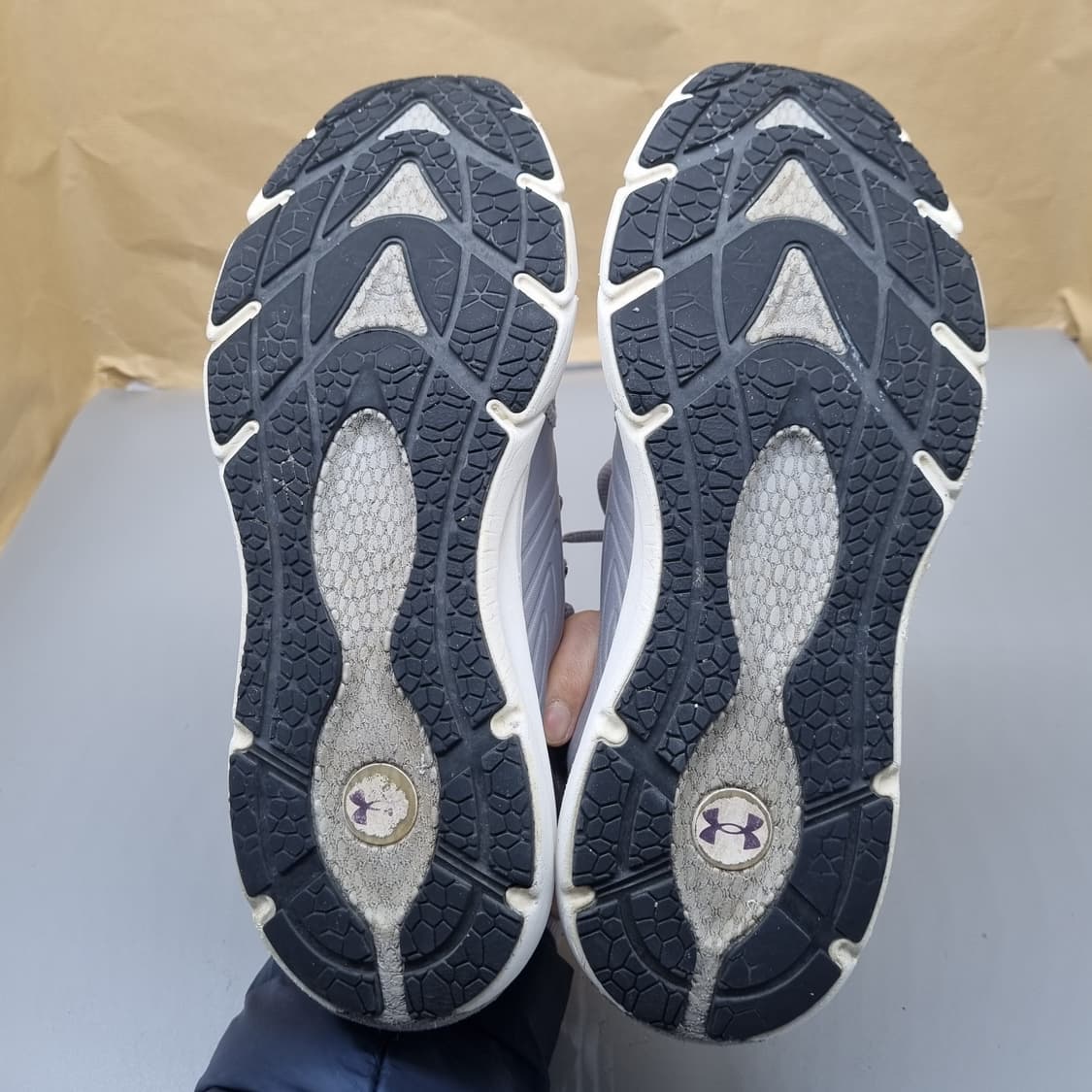 언더아머 팬텀아이2 인텔리니트 남성운동화265 상품이미지3