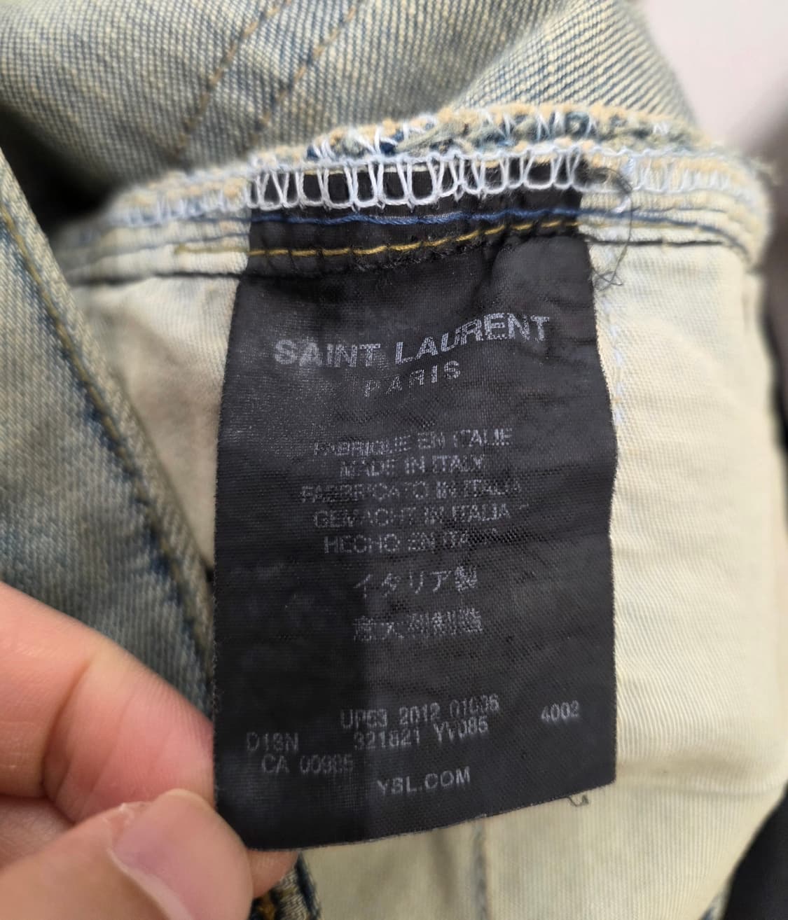 생로랑 남자 무릎찢청  청바지.   싸이즈 30 상품이미지6