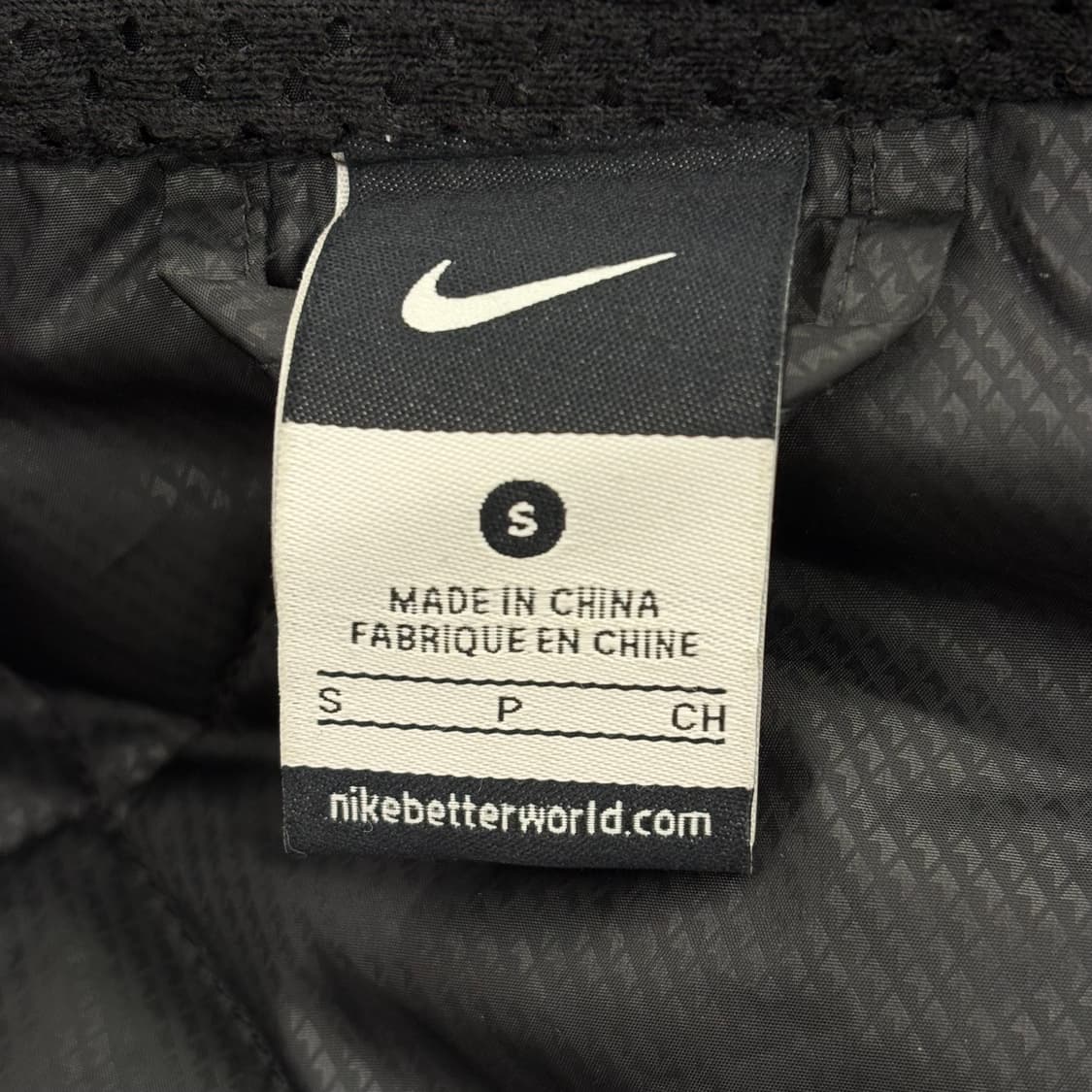 Nike 블랙 누빔 트레이닝 경량패딩 상품이미지3