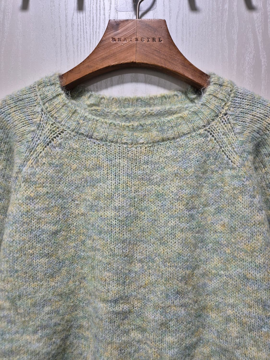 민트보카시 라운드넥 니트 상품이미지2