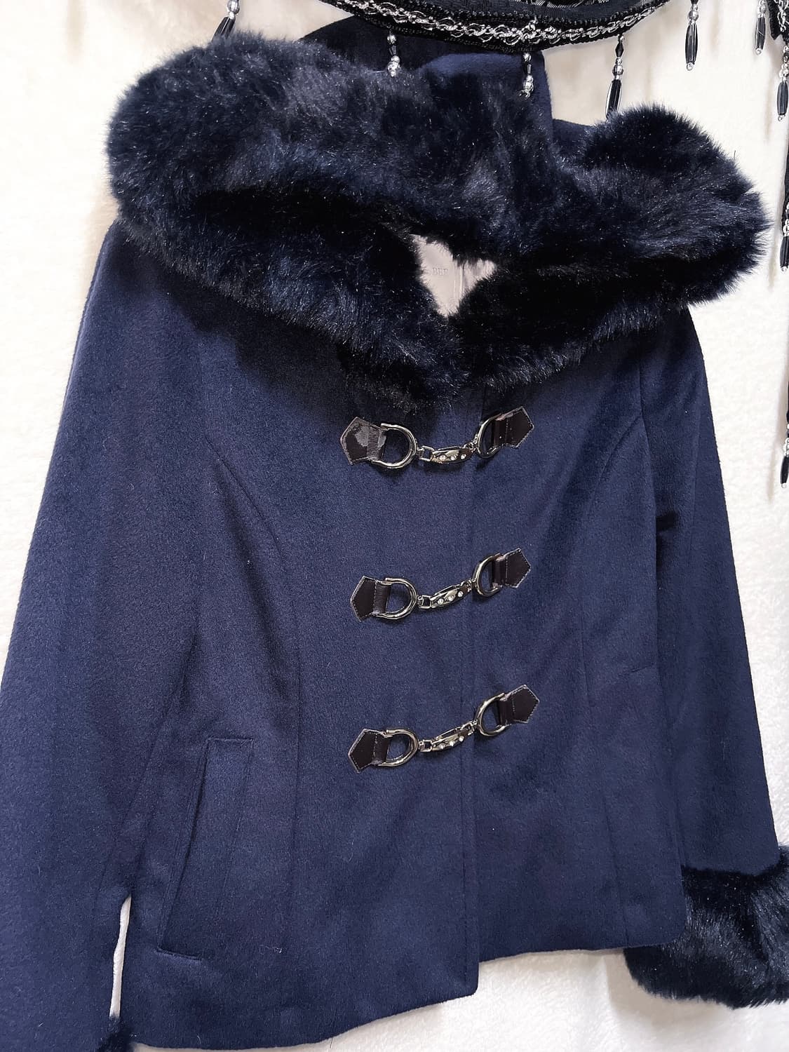 세실맥비 퍼후드 떡볶이코트 큐빅 로맨틱갸루 로걀 오네 핀터 자켓 금장 상품이미지3